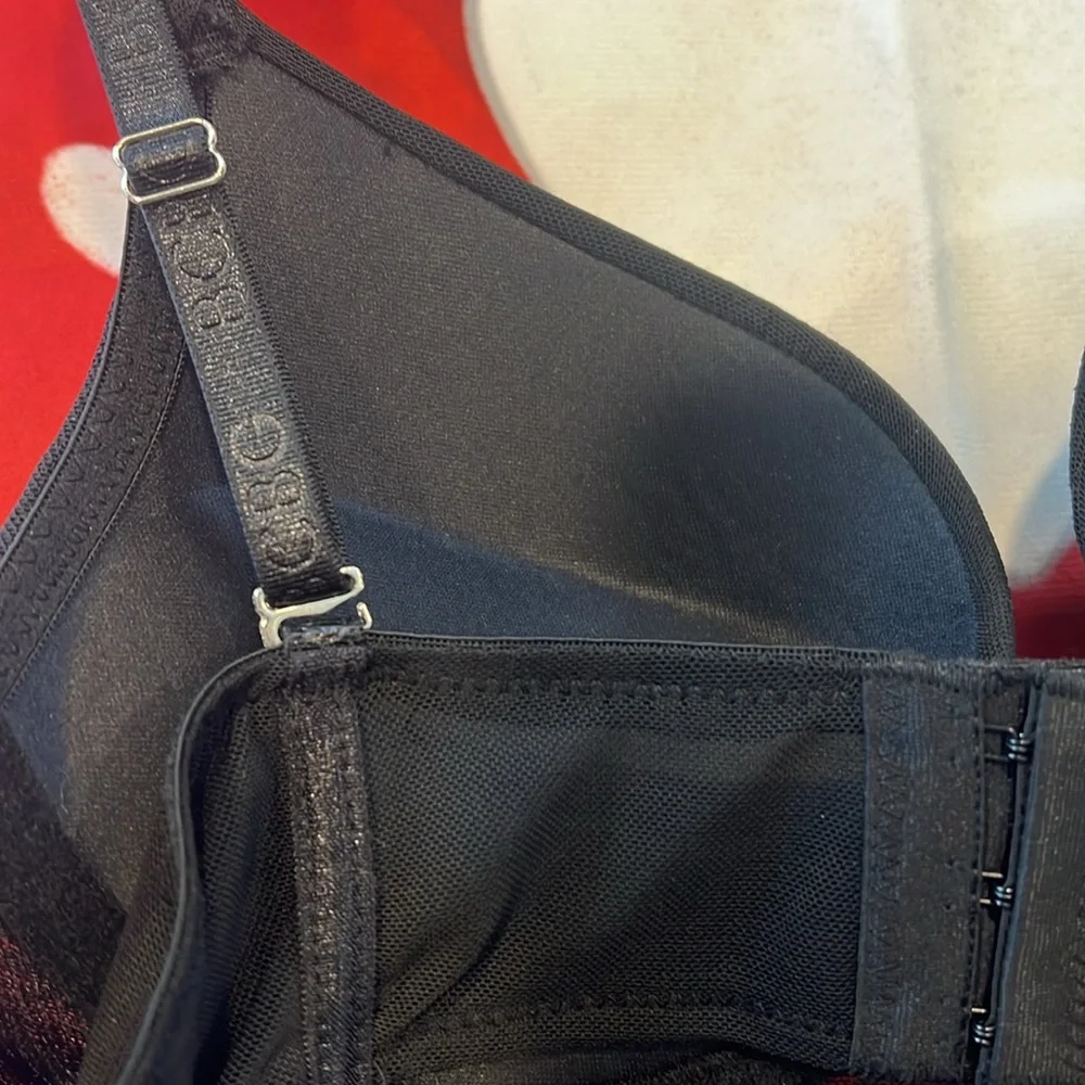 NWT Size Med. Black Bling push-up BCBG bodysuit. Snap closure - Picture 13 of 15